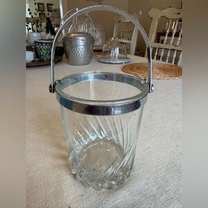 Cristal D'Arques lead crystal ice bucket with a metal handle, made in France